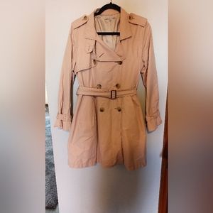 GAP trench coat with belt